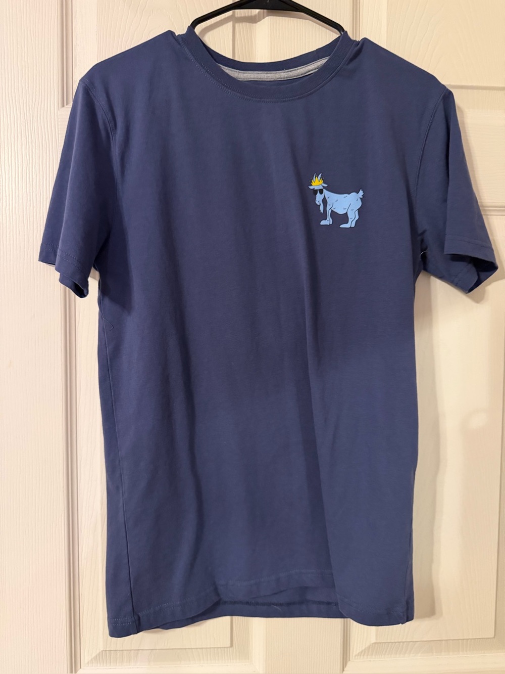 Men’s Goat USA Blue T-shirt with goat graphic size medium